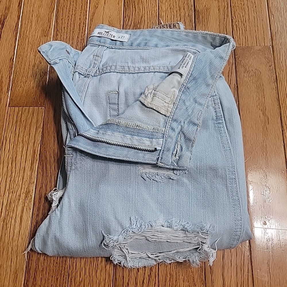 Hollister straight leg jean light wash high rise  size 5